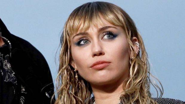 Miley Cyrus se venga de su ex con “Flores”, al igual que Shakira