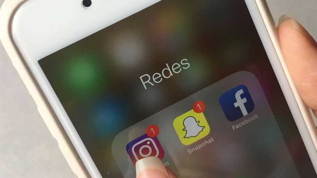 ¿Qué pasa con nuestras cuentas de redes sociales cuando morimos?