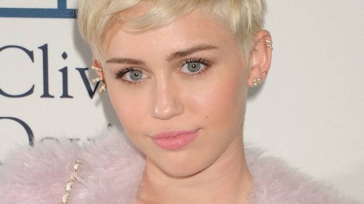miley cyrus hannah montana cuerpo