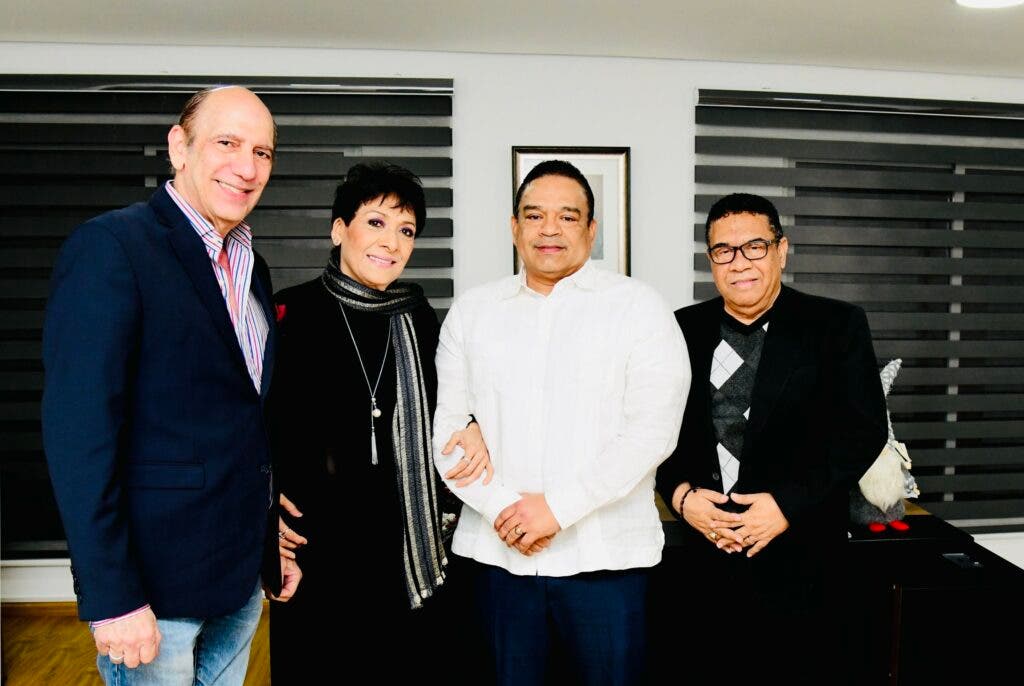 El empresario Billy Habum Sophy el director de ONDA y Armando Olivero