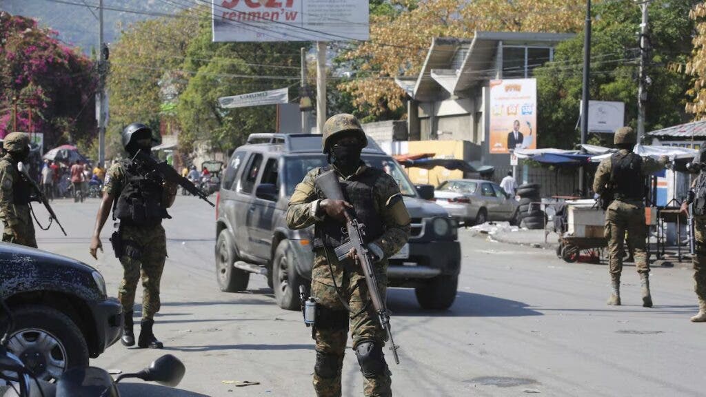 Las autoridades haitianas anuncian medidas contra bandas después de una masacre de 42 personas