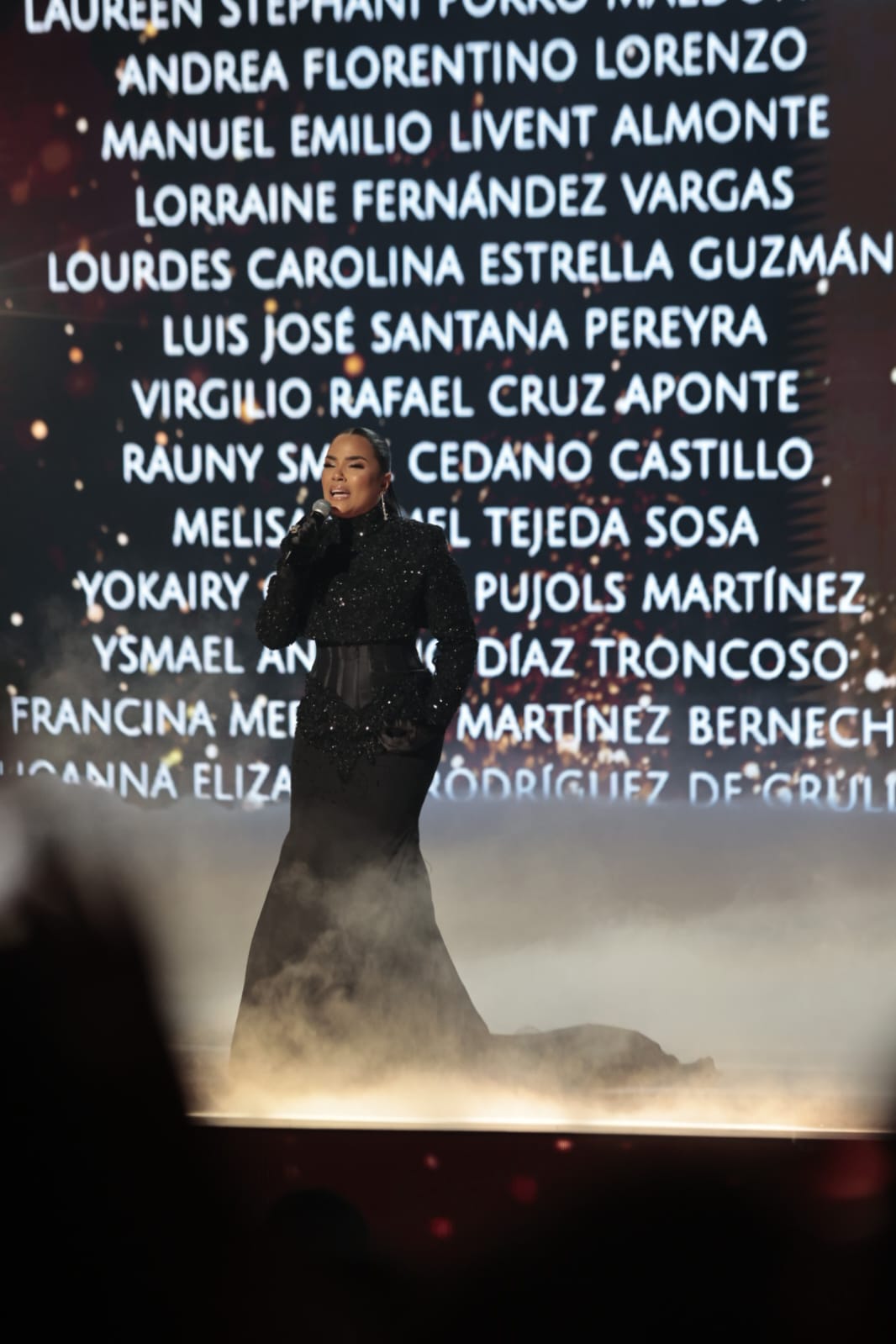 Martha Heredia canta en homenaje a Rubby Pérez y todas las víctimas del Jet Set