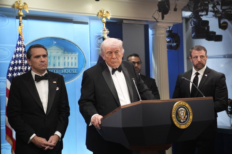 Trump durante la conferencia de prensa