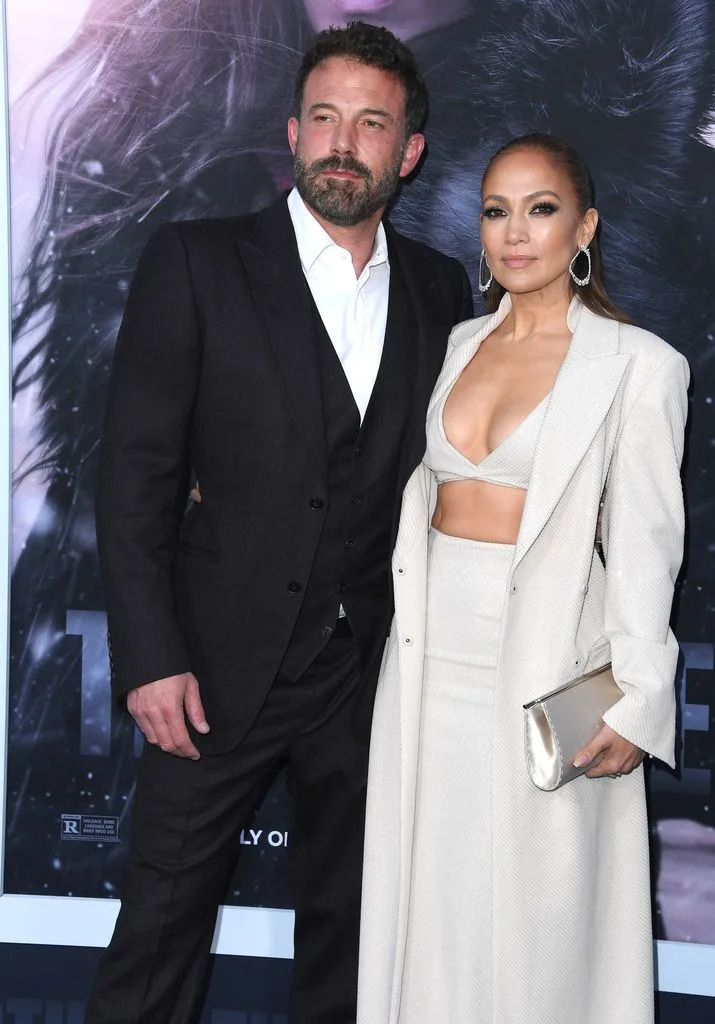 Ben Affleck no quiere que la noticia del divorcio afecte los elogios de JLo por su reciente papel.