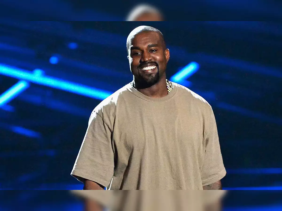 Kanye-west-intentó-construir-refugio-bomba-en-malibu-mansión-frente-a-la-playa-pierde-su-valor