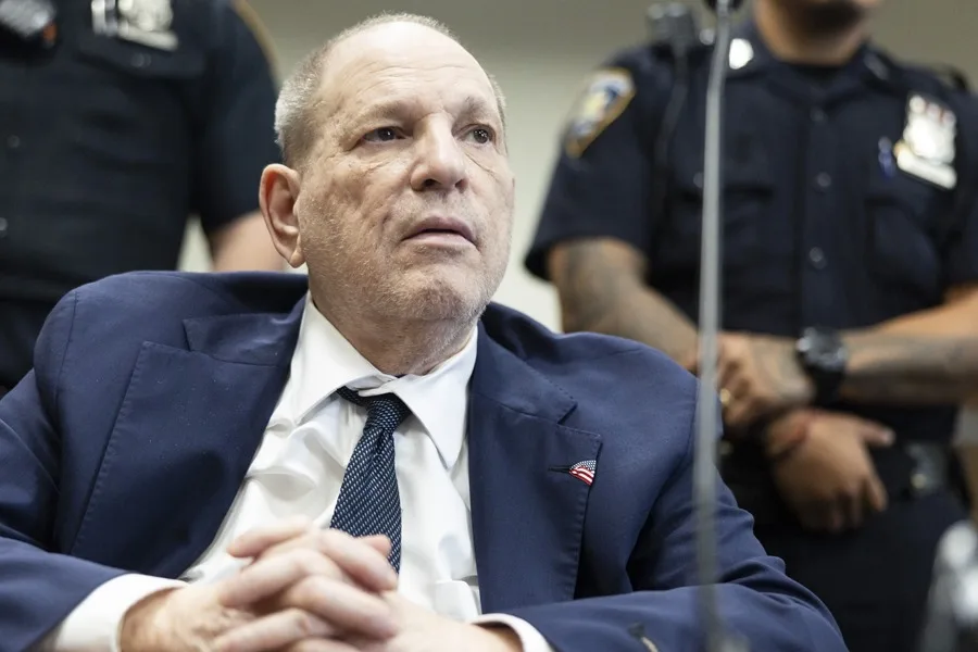 El exproductor de cine Harvey Weinstein comparece ante el tribunal el 10 de junio de 2025. EFE/EPA/Justin Lane