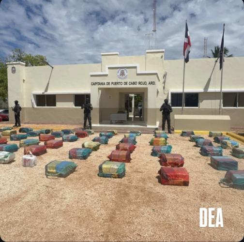 La participación de la DEA fue clave en la incautación de 1,7 toneladas de cocaína en Pedernales