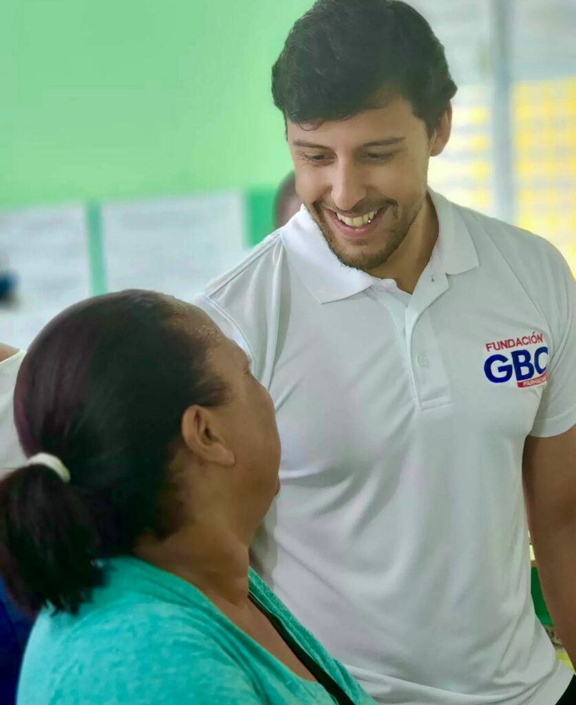 Líder comunitario y fundación GBC realizan operativo médico en Arroyo Hondo