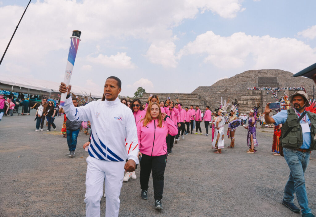 Teotihuacán enciende el fuego de los Juegos 2026 en una ceremonia llena de simbolismo ancestral
