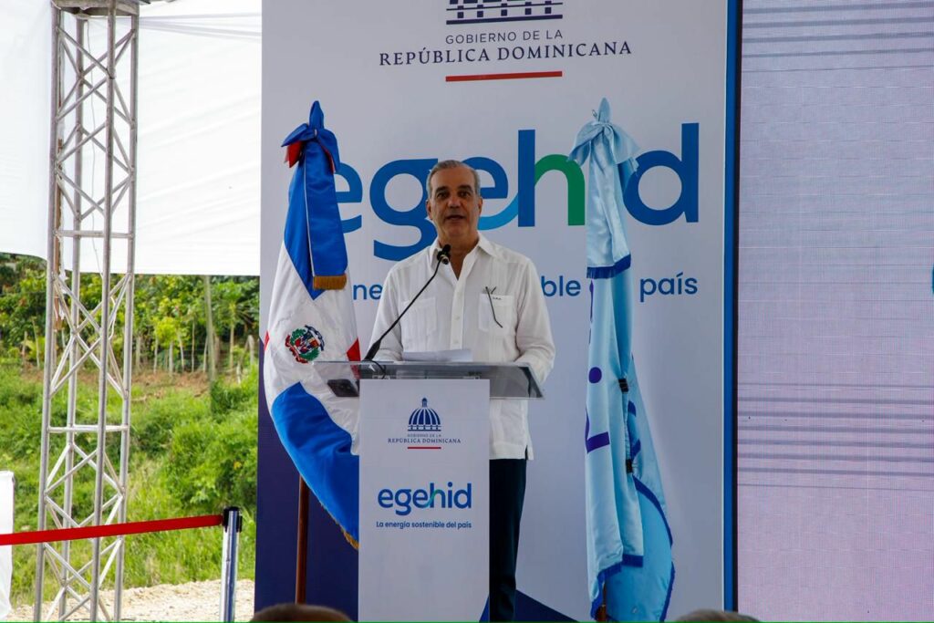 Abinader inaugura la carretera Tavera-Jarabacoa y amplía la red vial en La Vega