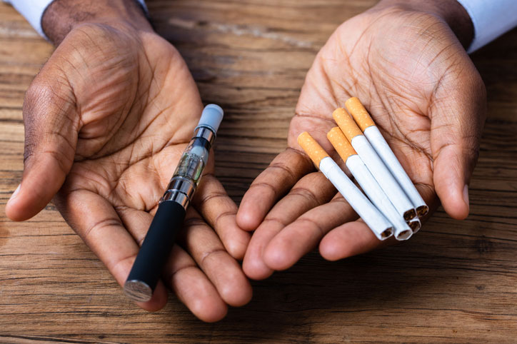 Vapes y cigarrillos