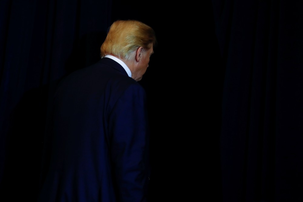 Cuando se le preguntó en la Oficina Oval qué podría precipitar el fin del alto el fuego, Trump simplemente dijo al periodista: 