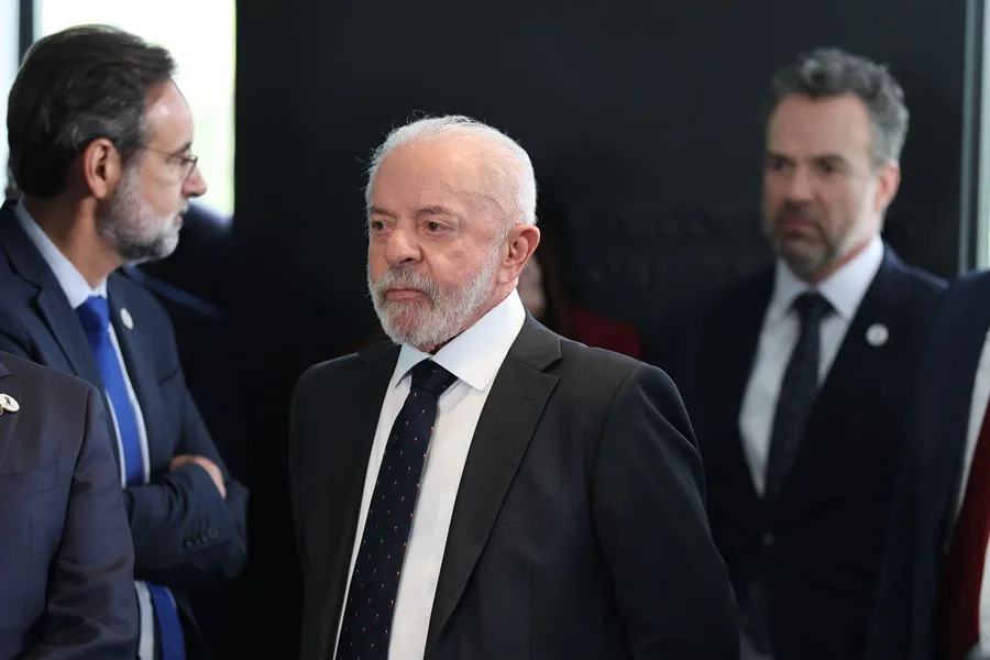 El presidente de Brasil, Luiz Inácio Lula da Silva, asiste a una rueda de prensa, este 7 de mayo de 2026, en la Embajada de Brasil en Washington (Estados Unidos). EFE/Octavio Guzmán