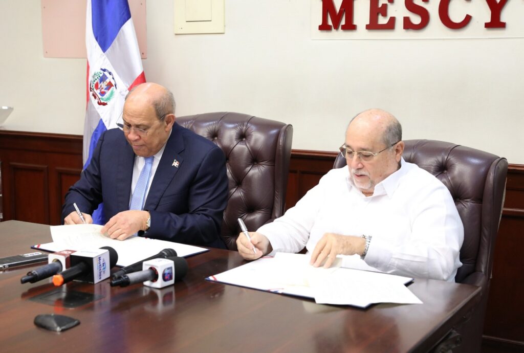 Más de 10 mil médicos dominicanos ejercen en EE.UU.: Mescyt fortalece acuerdo internacional