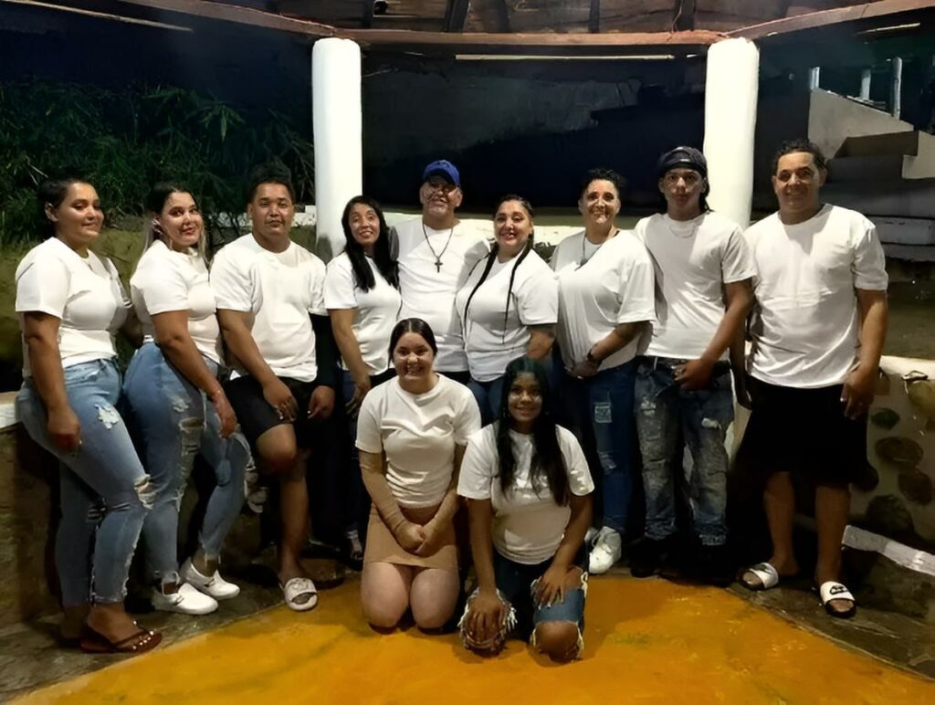 La increíble historia de las dominicanas Cassandra y Julia: trabajaron juntas en un bar y descubrieron que eran hermanas