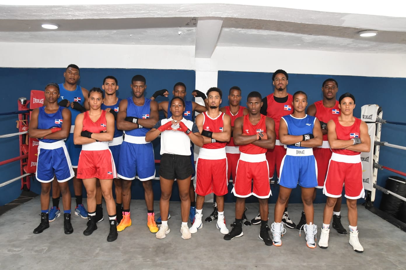 Boxeadores olímpicos dominicanos calientan guantes para los Juegos Centroamericanos 2026
