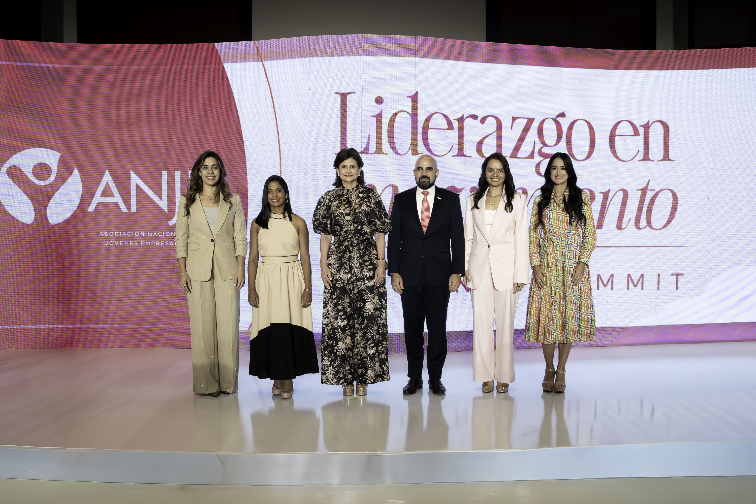 ANJE promueve liderazgo femenino con segunda edición de la Cumbre de la Mujer