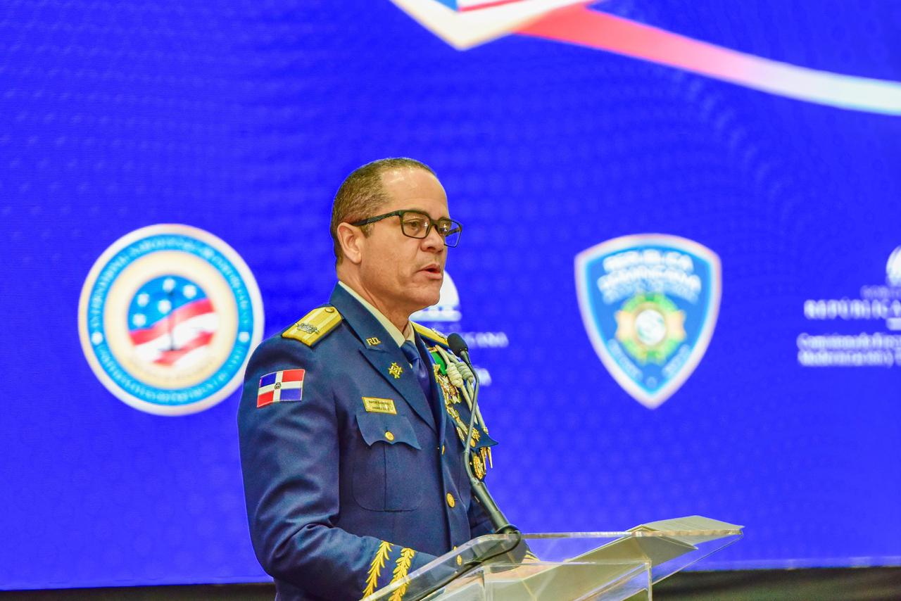 Director General de la Policía Nacional, Mayor General Andrés Modesto Cruz Cruz