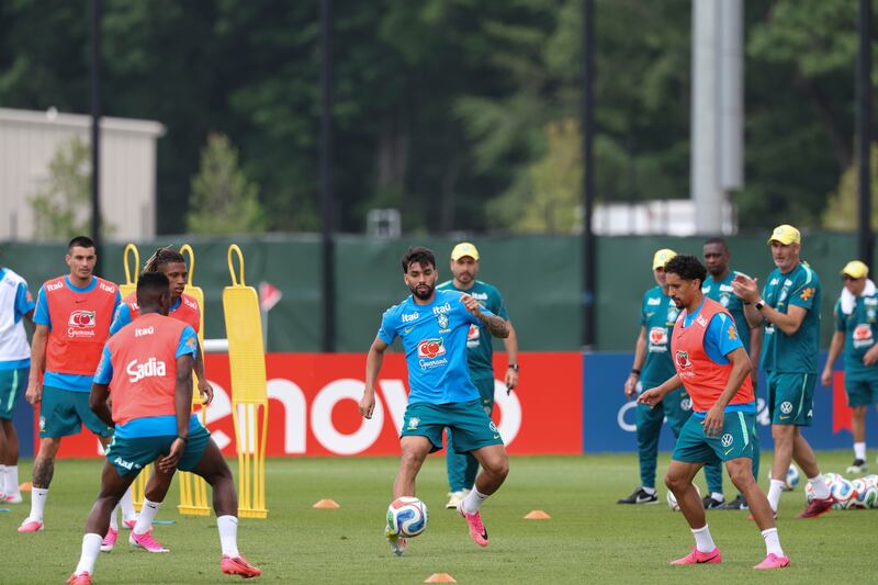Jugadores de Brasil entrenan en el centro Columbia Park de Morristown, Nueva Jersey (EE.UU.). EFE/Sebastião Moreira
