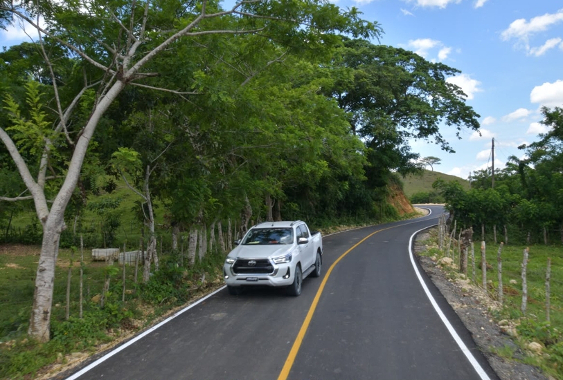 Las nuevas carreteras conectan zonas agrícolas.