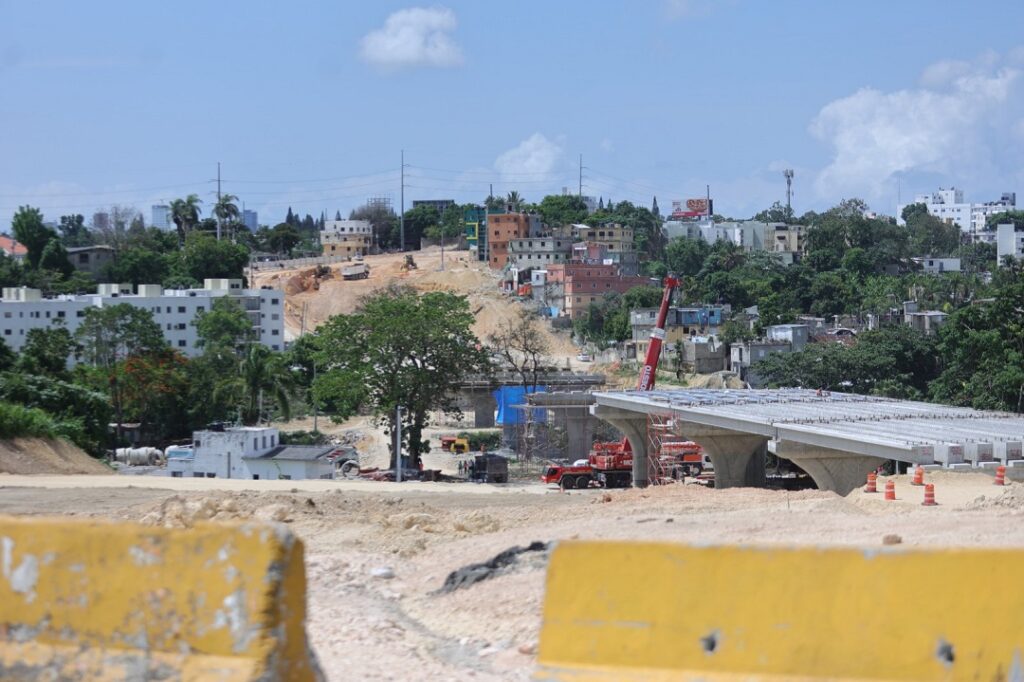 Ampliación de Avenida República de Colombia provoca la desaparición parcial del barrio Cuba