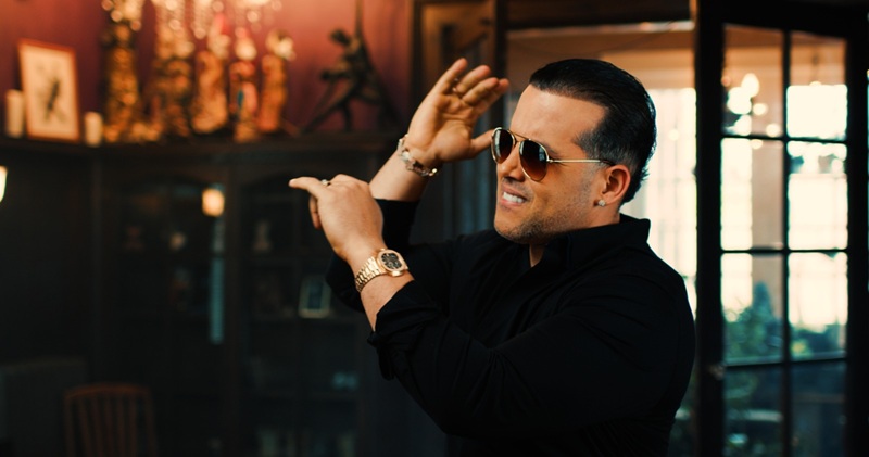 Nuevo vídeo del tema “Te extraño”, de El Blachy, protagonizado por Manny Pérez