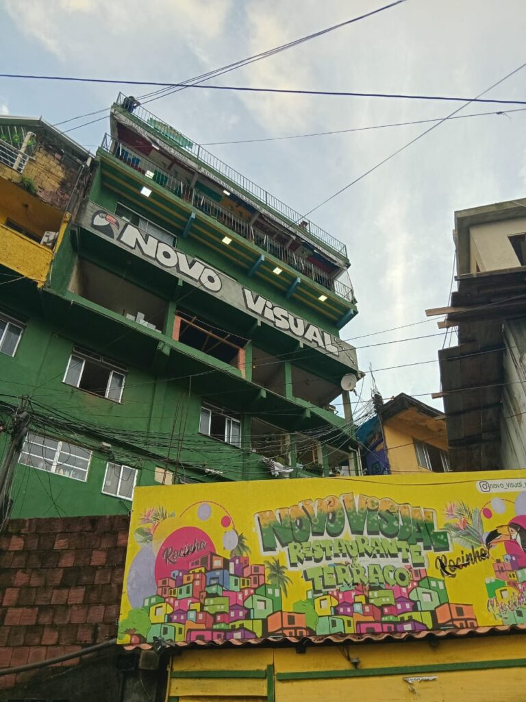 La favela no muerde