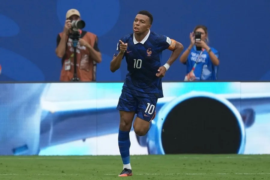 Mbappé supera a Messi como máximo goleador histórico del Mundial y lidera la Bota de Oro