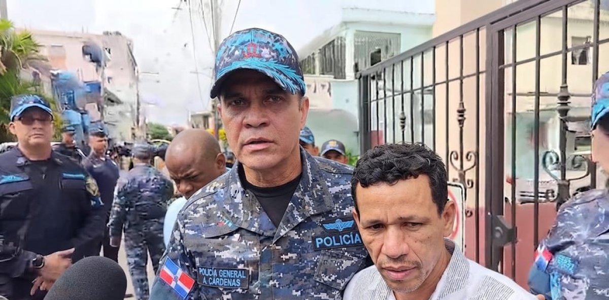 El director general de la Policía Nacional, mayor general Andrés Modesto Cruz Cruz