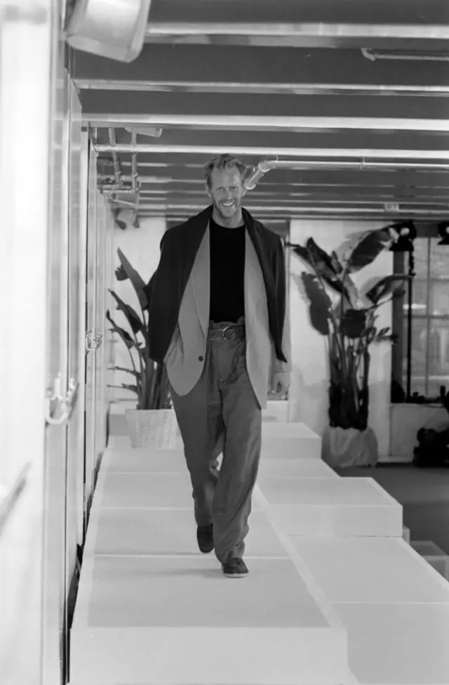 Hoyt Richards en un desfile de Donna Karan en 1993.