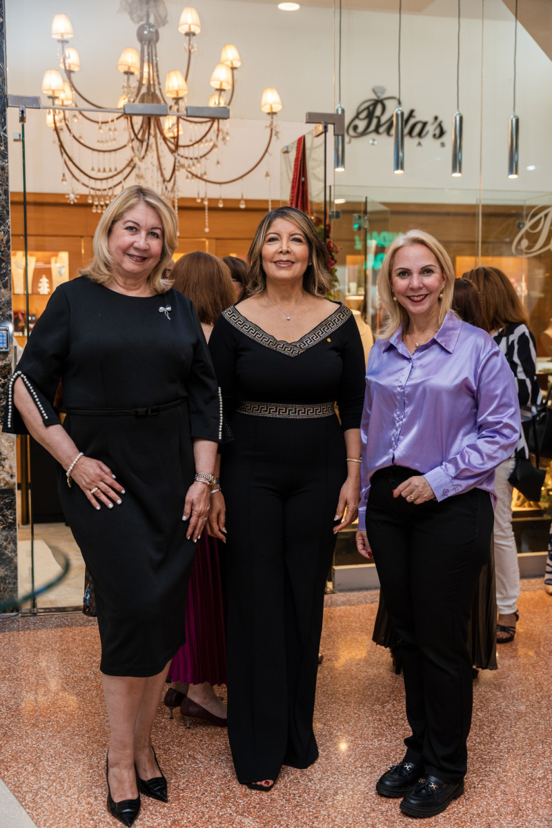 Evelyn Chamah, Rita Soriano y Leiko Ortiz