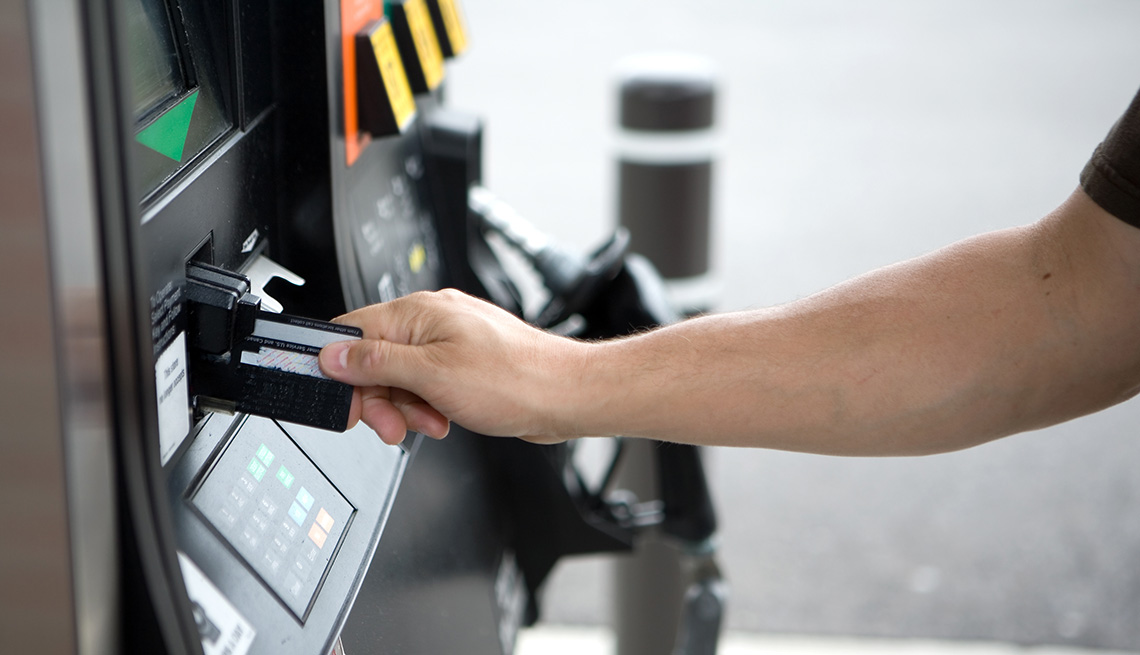Pago con tarjeta en gasolinera