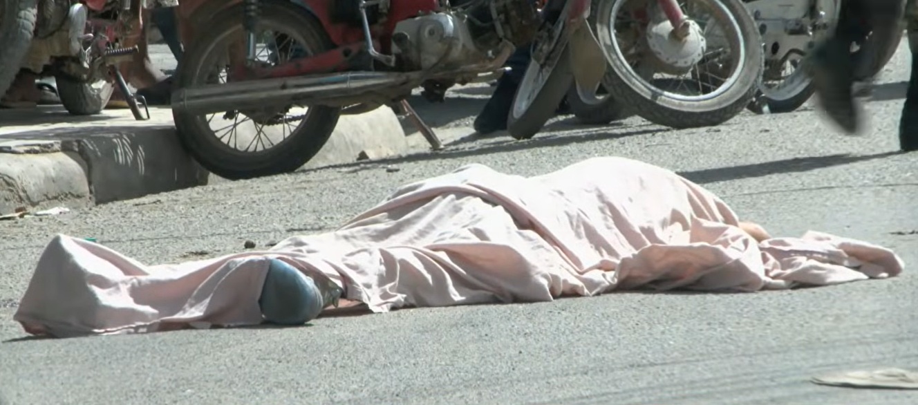 Hombre muere durante balacera en carretera a Mendoza, cerca del sector La Grúa, en Santo Domingo Este.