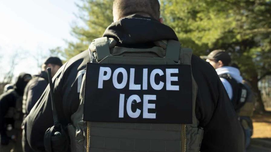 Fotografía de agentes de inmigración de ICE