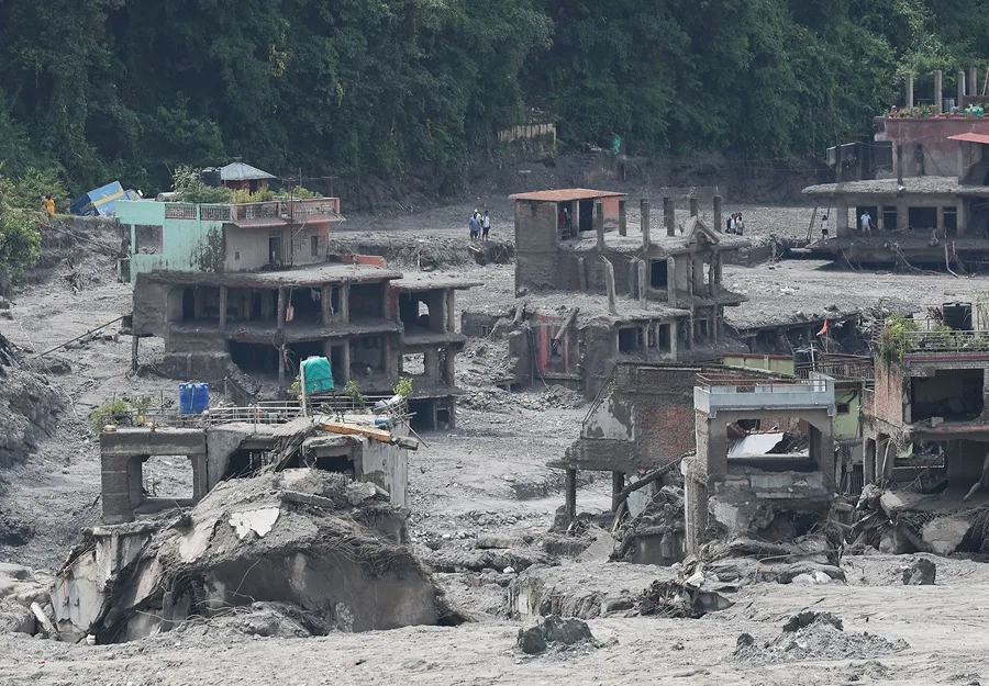 Inundaciones en Nepal: casi 700 muertos y trabajos de rescate contra el tiempo