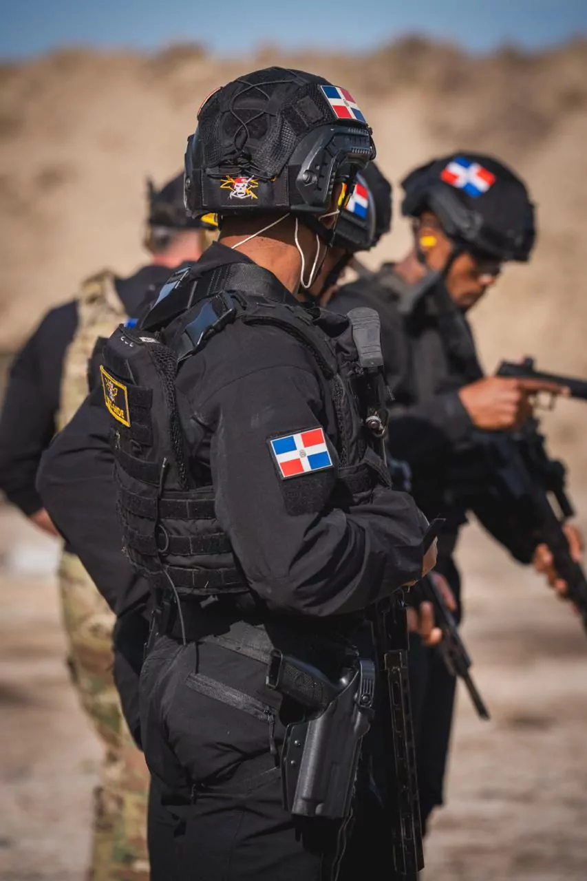 Militares dominicanos durante un ejercicio táctico en Fuerza Comando 2026, torneo que ganó República Dominicana