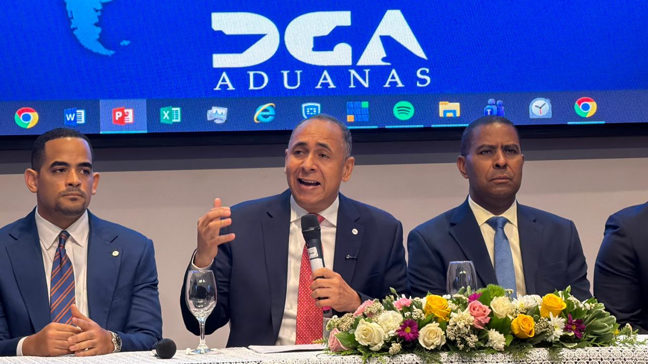 El director de la DGA afirmó que la falta de infraestructura fronteriza obliga a utilizar depósitos privados y limita el control de mercancías