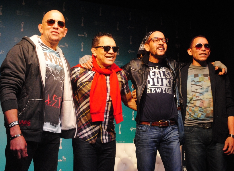 Los Hermanos del Rosario, unidos por el merengue.