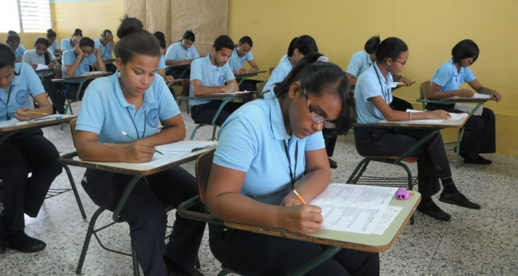 Los estudiantes que participan en PISA han completado al menos 6 años de educación formal.
