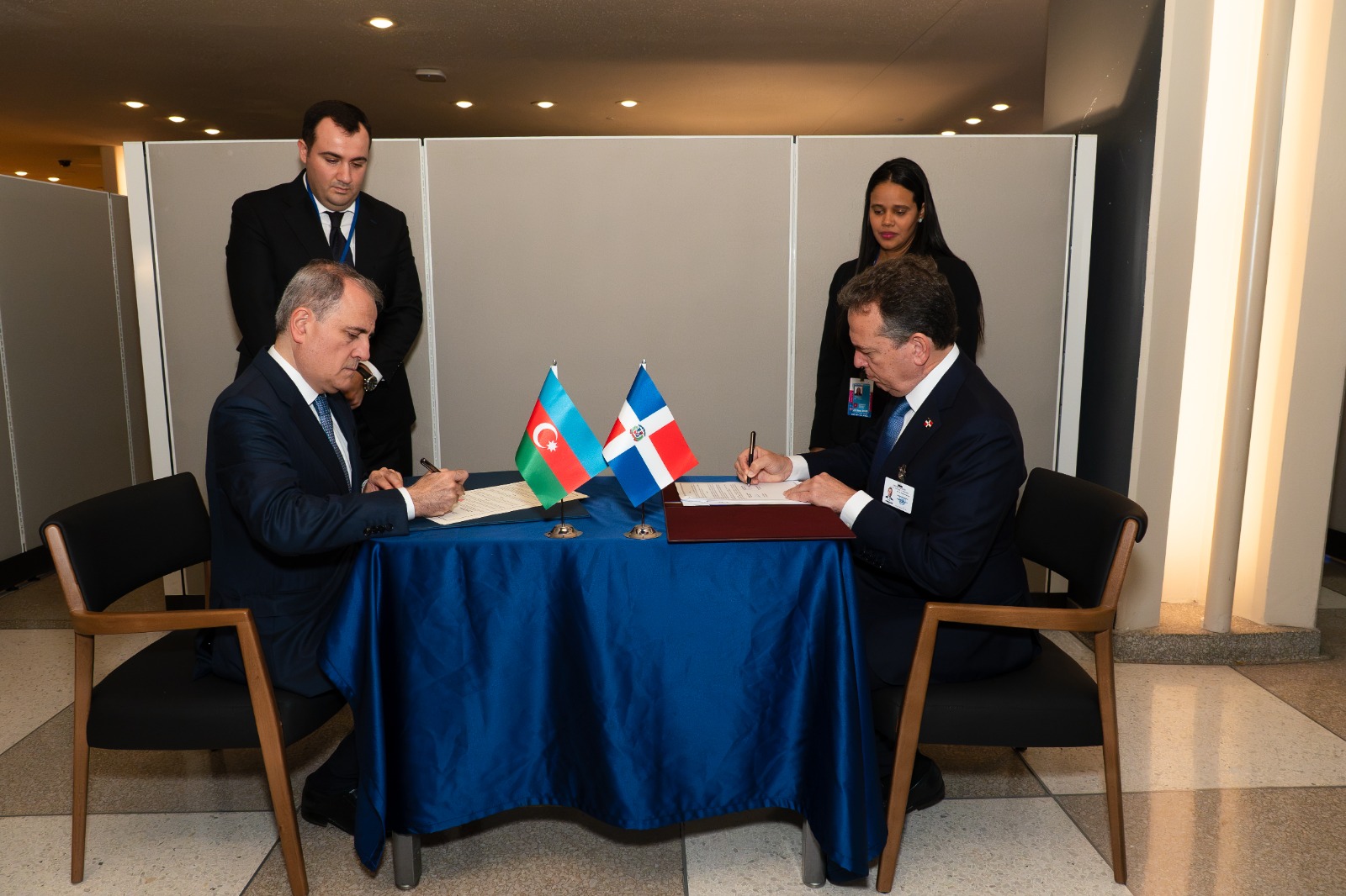 República Dominicana y Azerbaiyán acuerdan exención de visa para titulares de pasaportes ordinarios
