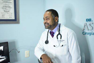 Dr. Asmín Aquino.