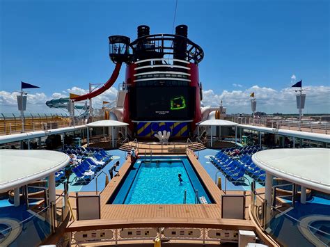 28 tripulantes de cruceros arrestados; Empleados de Disney implicados en pornografía infantil