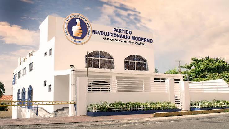 Los superfuncionarios del PRM