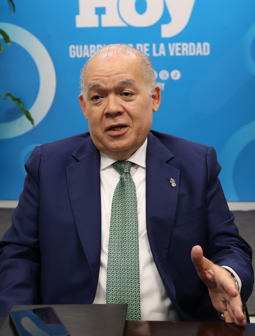 El director general de la DGII, Pedro Urrutia.