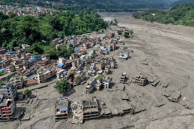 El número de muertos aumenta a 939 y desciende el de desaparecidos tras las inundaciones en Nepal