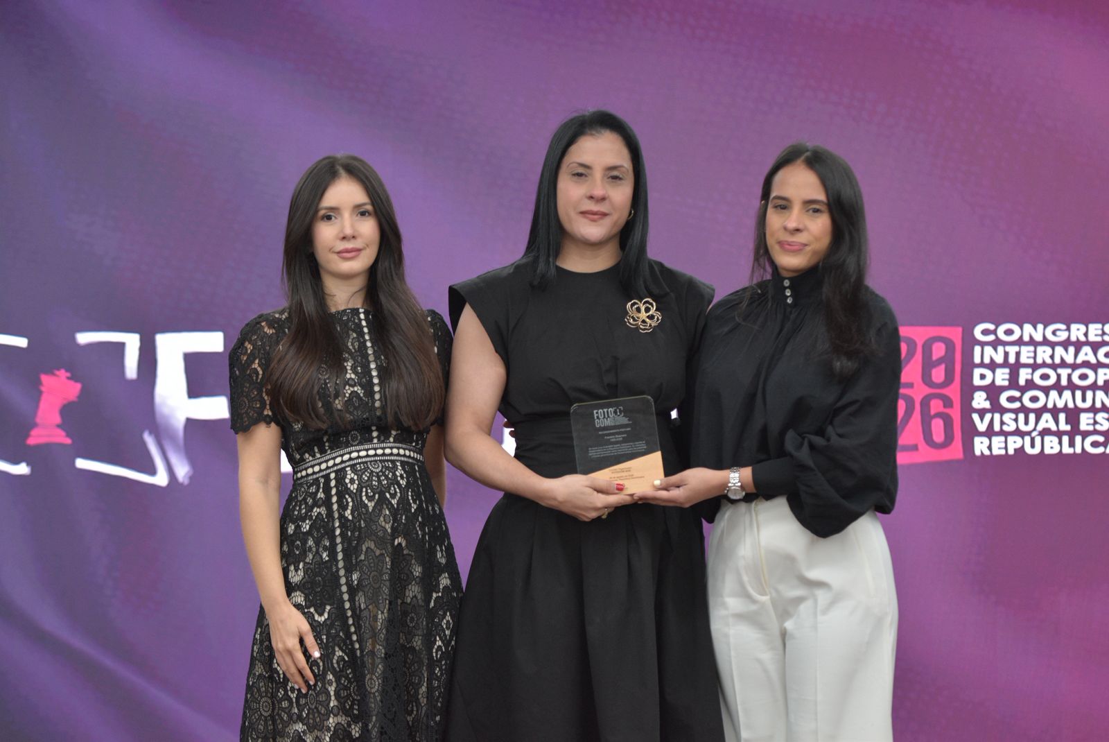 Karina Alarcón, Rosa Angélica Guerrero Sánchez y María Teresa Guerrero Sánchez