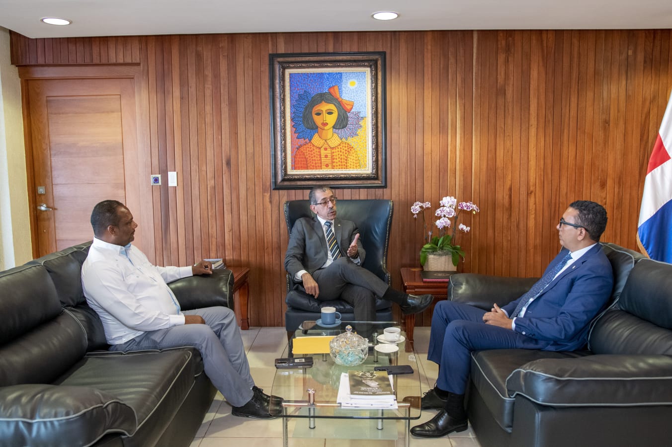 UASD y senador de Bahoruco coordinan acciones para fortalecer el desarrollo de la región Sur