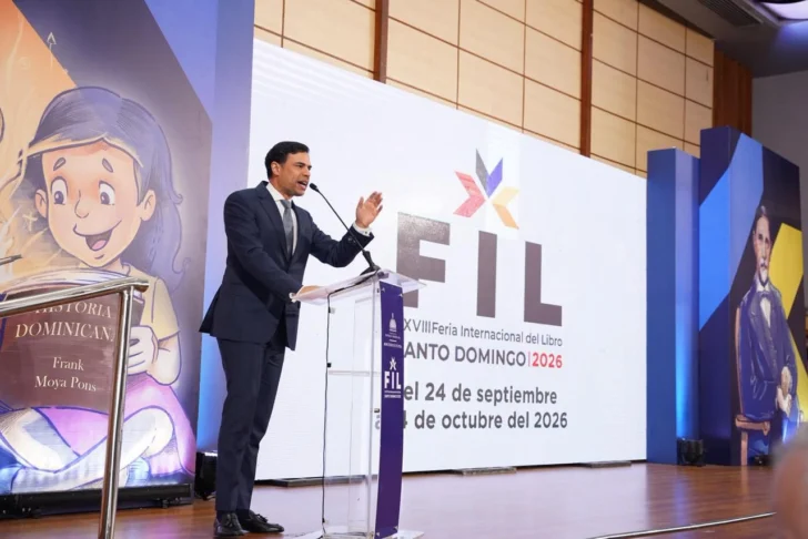 El Ministro de Cultura, Roberto Ángel Salcedo