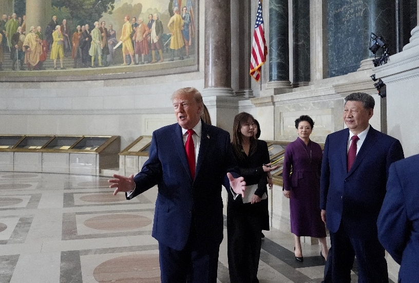 Xi Jinping visitó los Archivos Nacionales con Trump. AP
