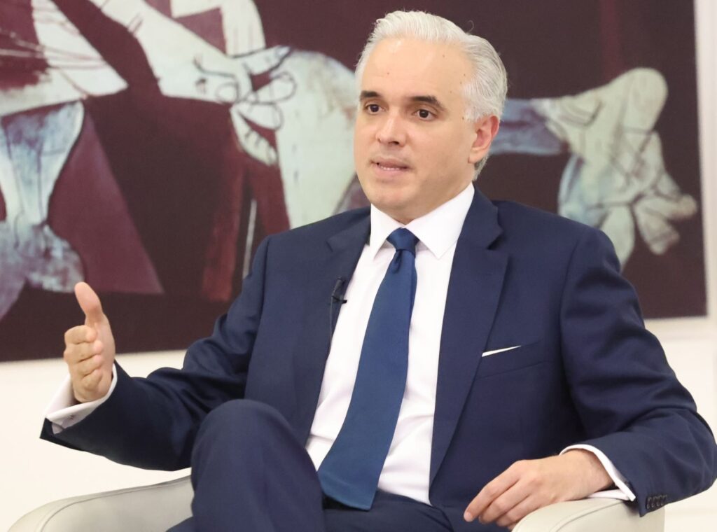 ADP desafía al Ministerio de Educación y recorta horarios escolares hasta que se resuelvan las fallas